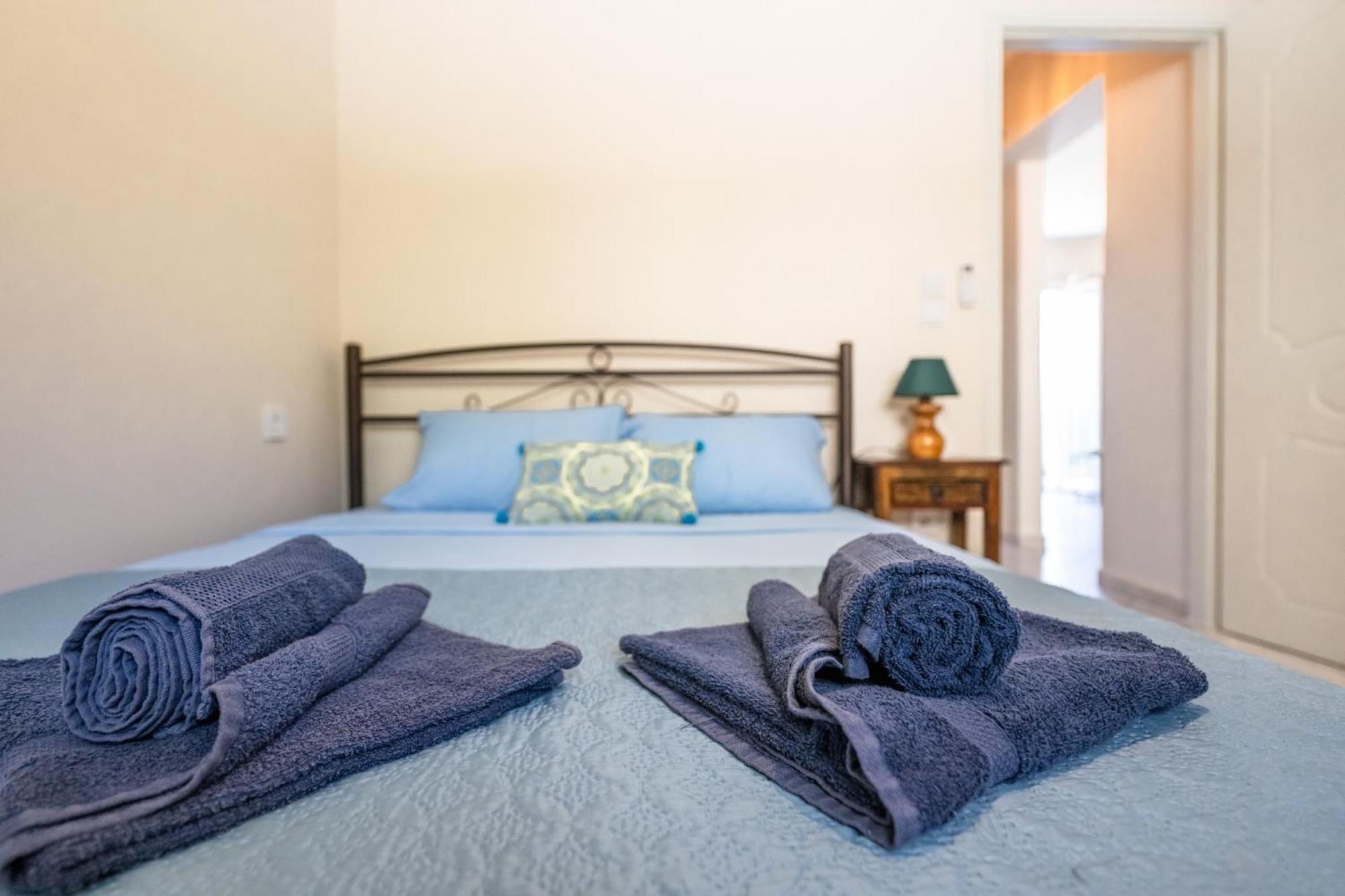 Apaggio Di Argostoli Apartments - Private Parking & Sea View Bagian luar foto