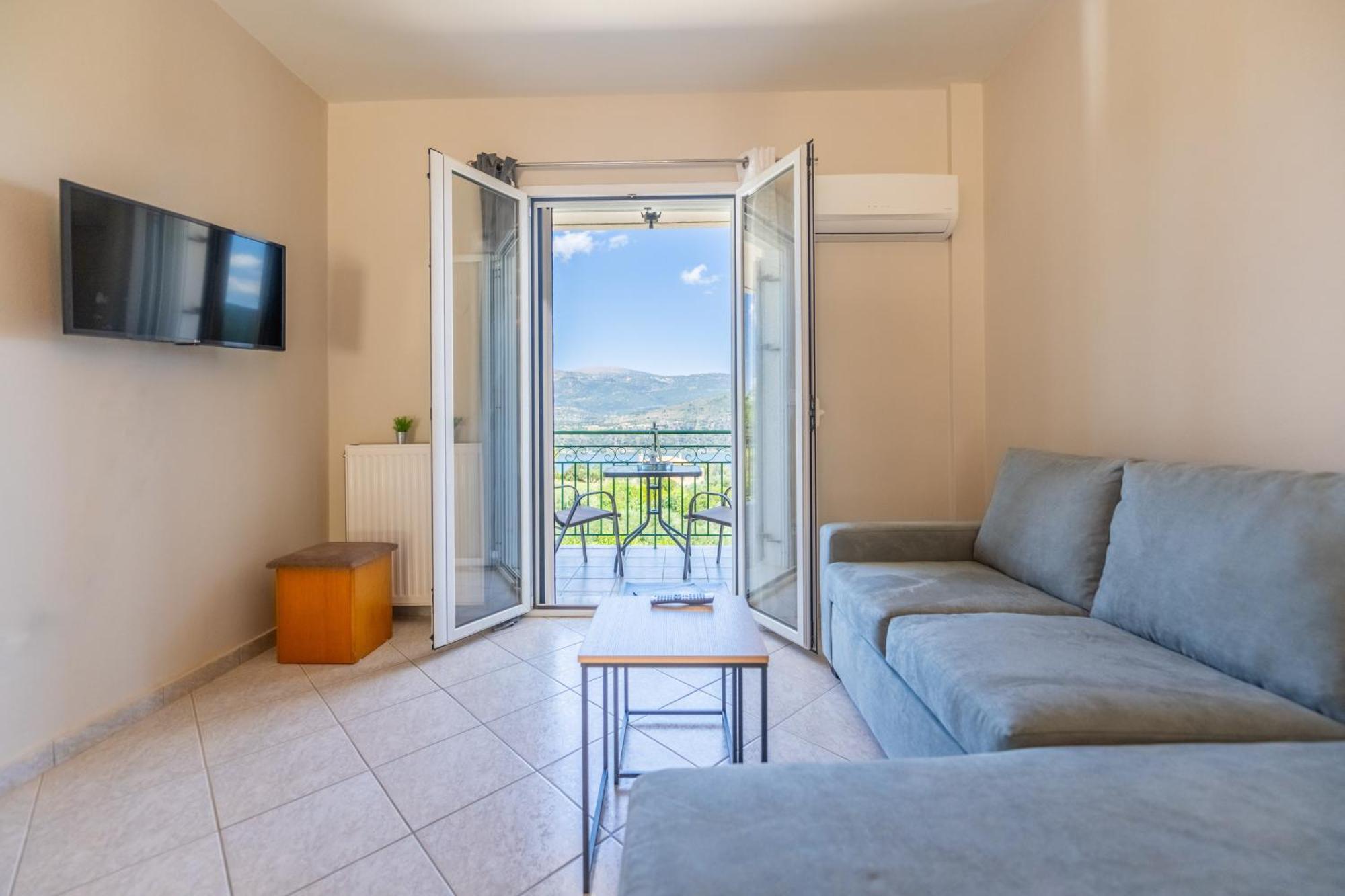 Apaggio Di Argostoli Apartments - Private Parking & Sea View Bagian luar foto