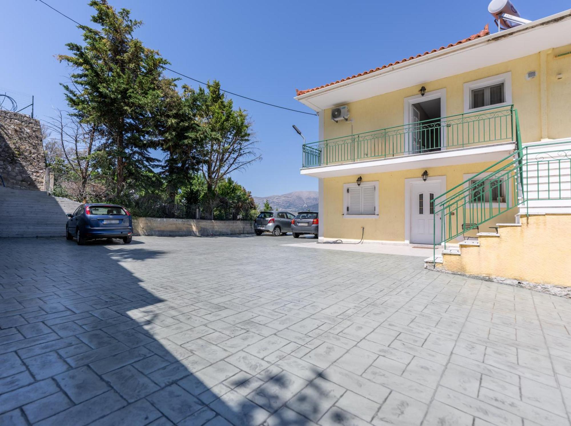 Apaggio Di Argostoli Apartments - Private Parking & Sea View Bagian luar foto